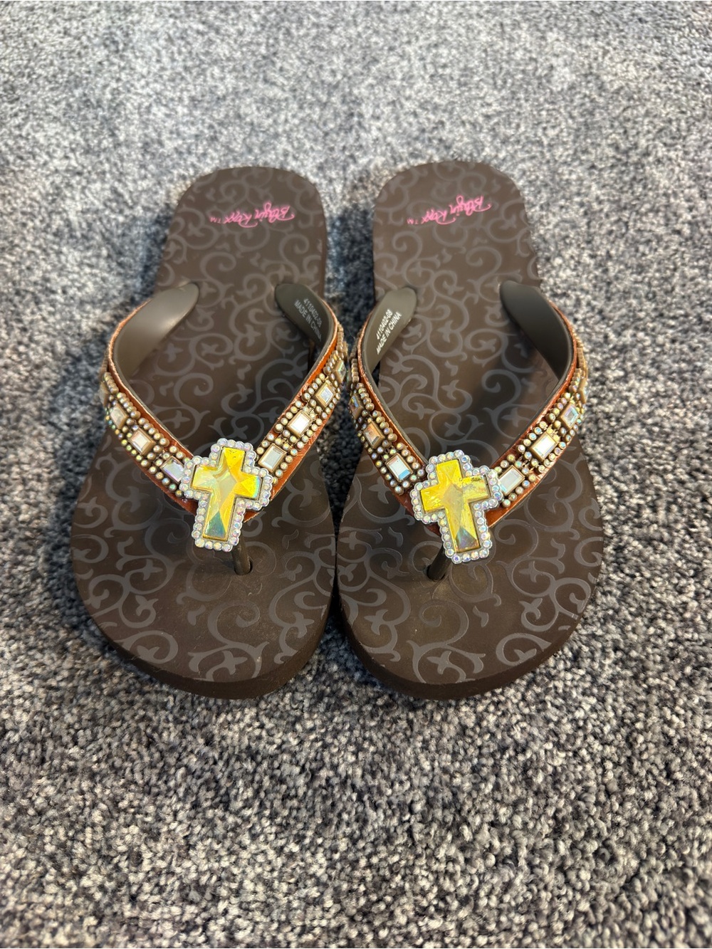 Blazin Roxx Rhinestone Cross Brown Flip Flop Sandals